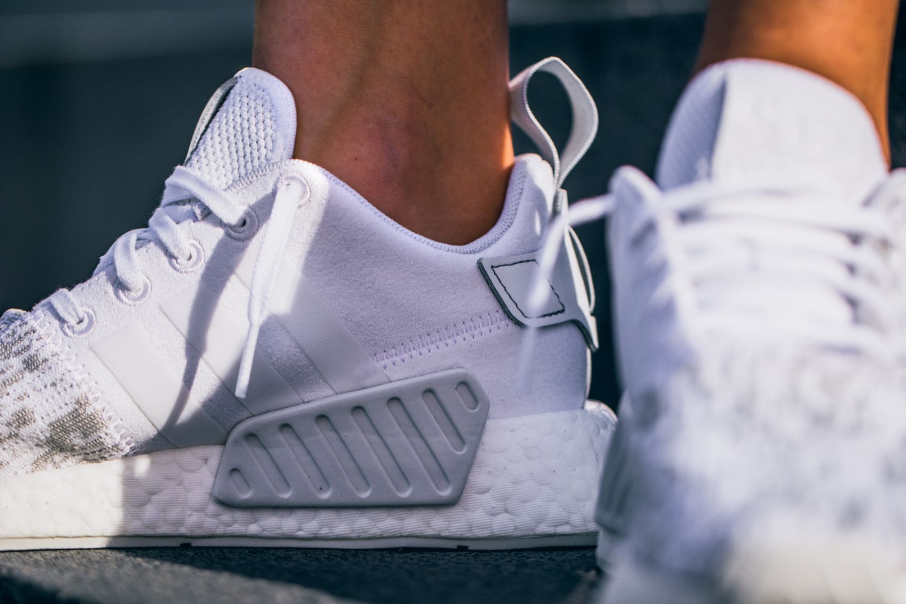 Scarpe adidas nmd r2 con brillantini on sale